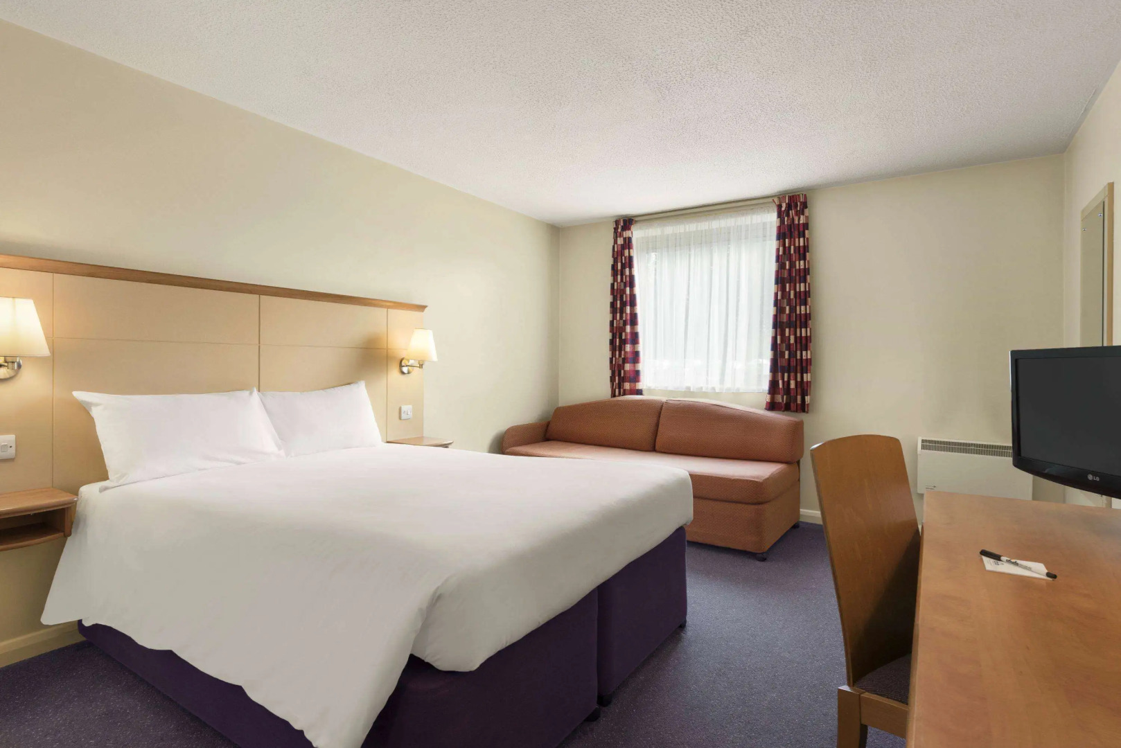 Days Inn by Wyndham Cannock Norton Canes M6 Toll