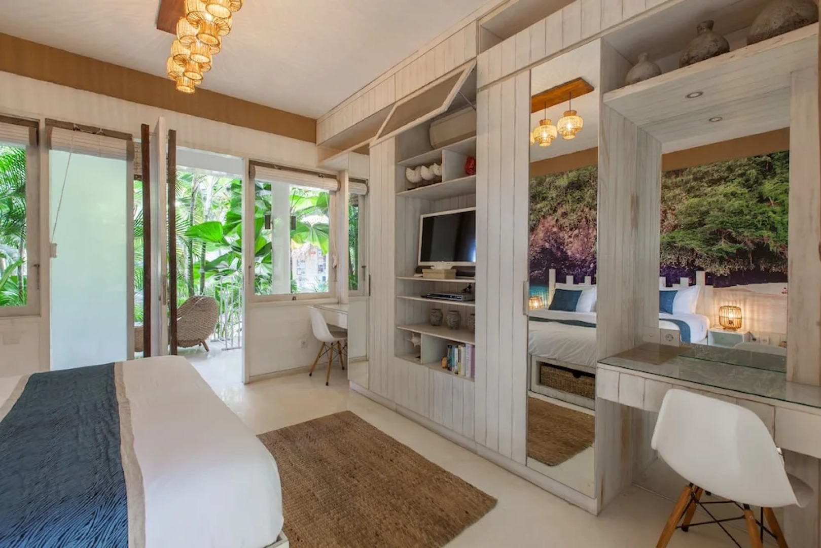 The Green Room Canggu - Hostel