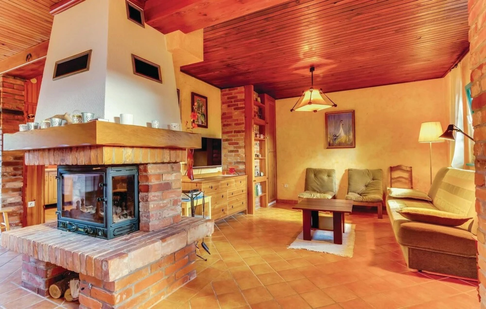 Beautiful Home in Rowy With 3 Bedrooms