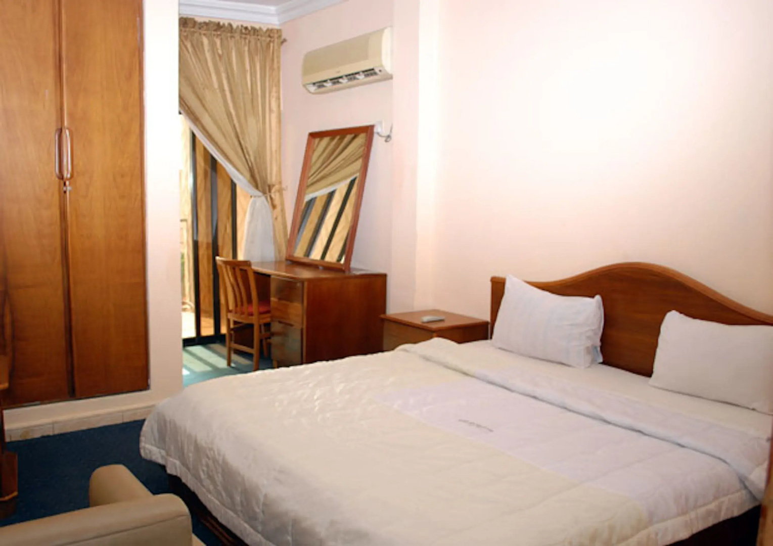 Royal Marble Hotel