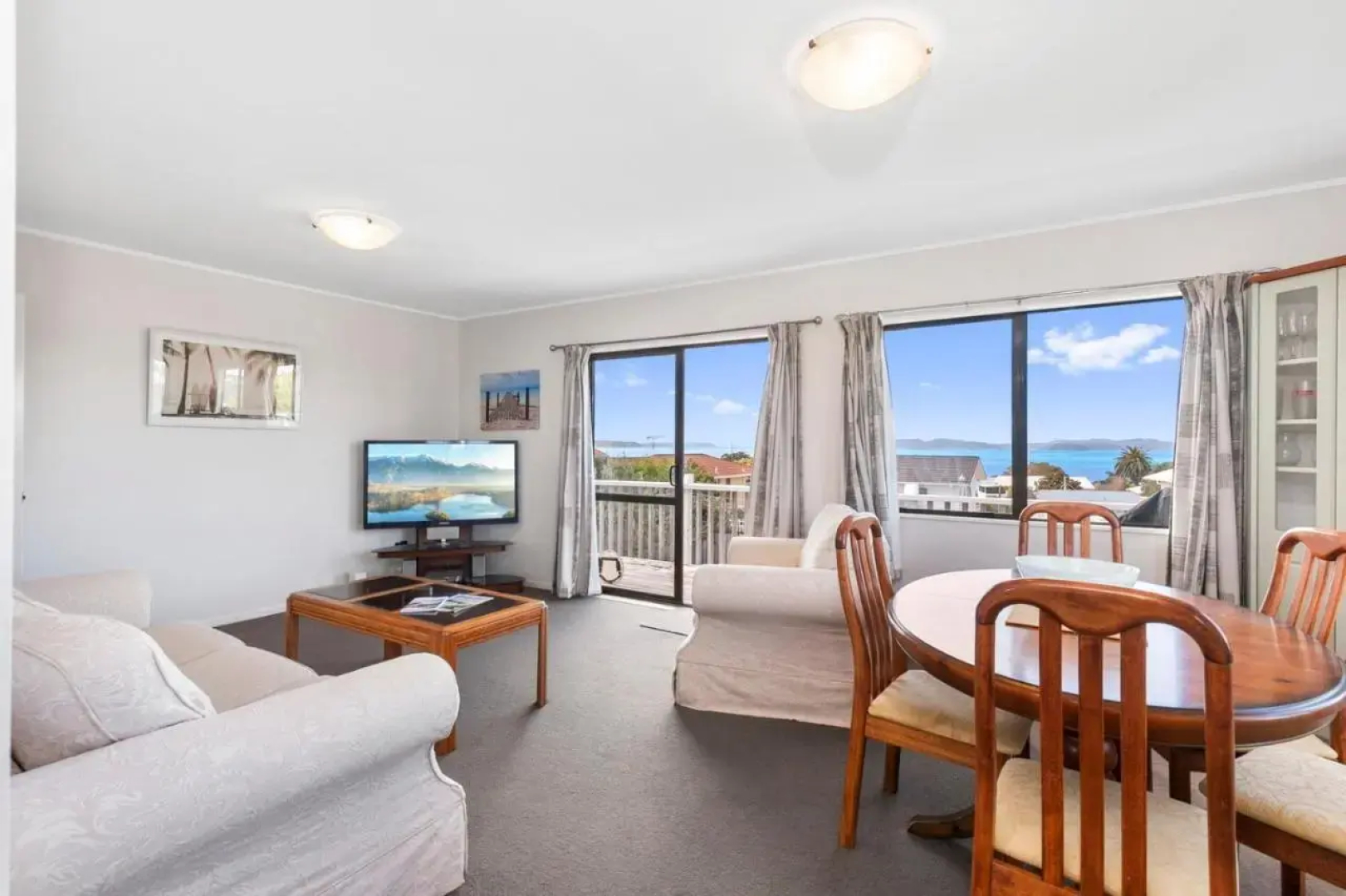 Snells Seaside Bach - Snells Beach Holiday Home