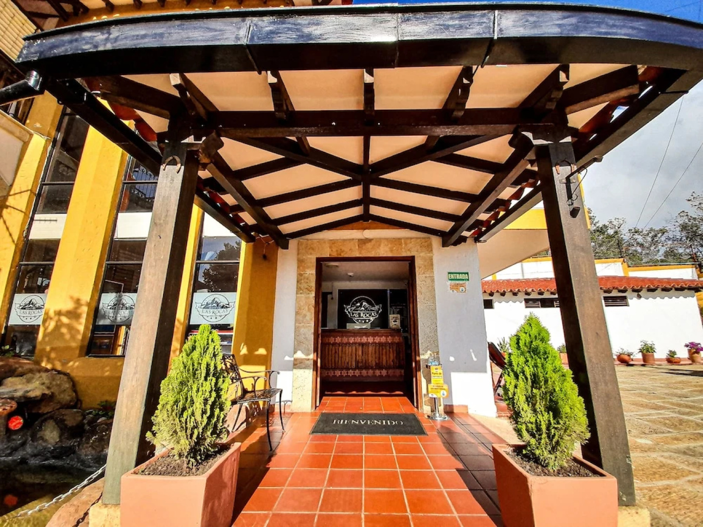 Hotel Las Rocas Resort