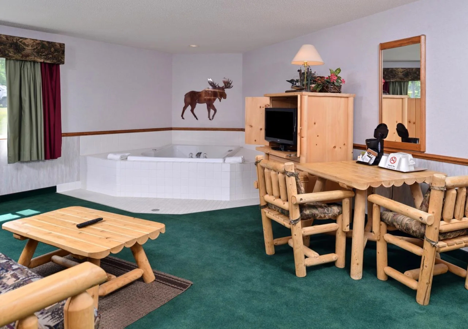 Northwoods Best Inn (ex.Americas Best Value Inn Chetek)