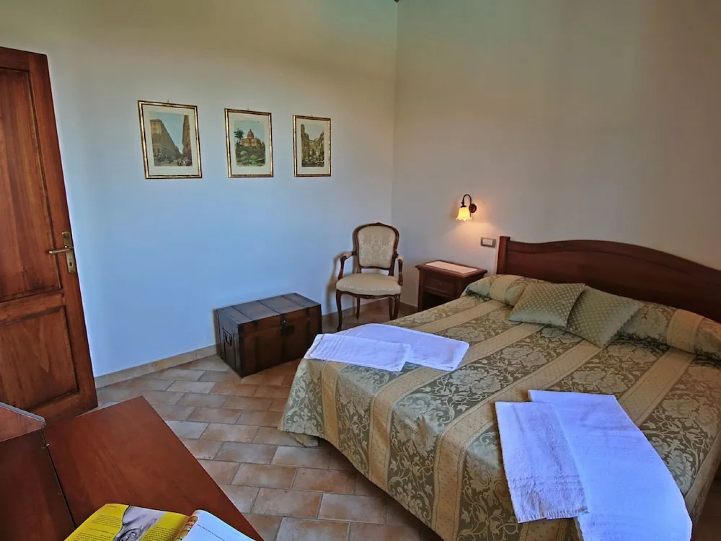 Quaint Farmhouse in Trevi With Swimming Pool