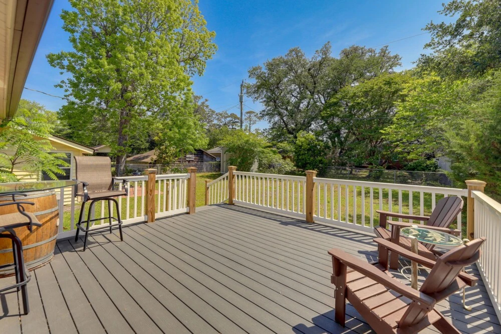 Well-equipped Morehead City Home ~ 5 Mi to Beach!