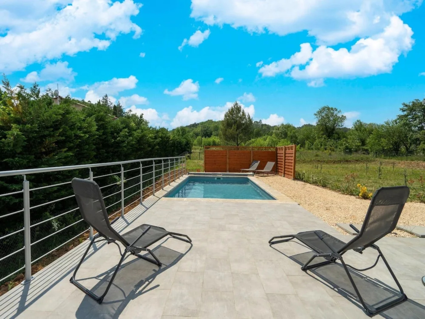 Cosy Holiday Home With Pool