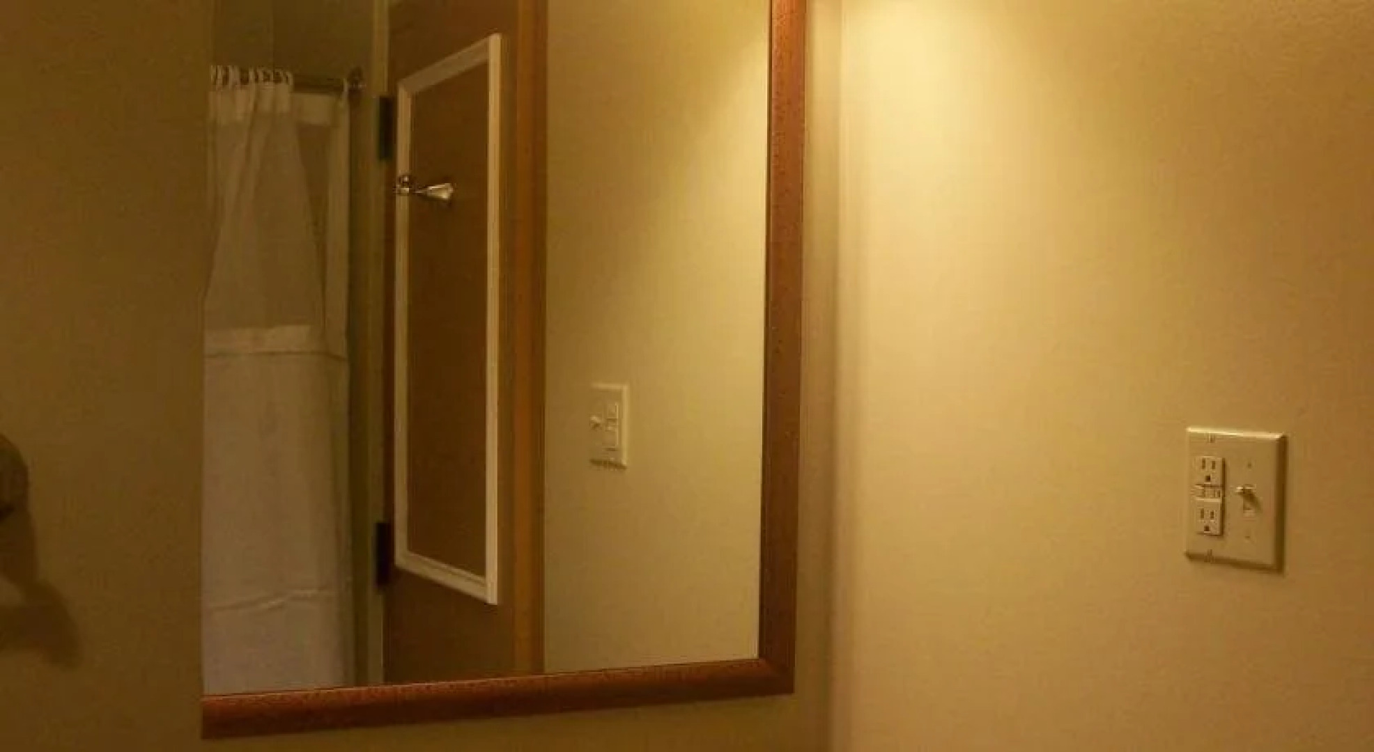 Bear Mountain Inn and Overlook Lodge