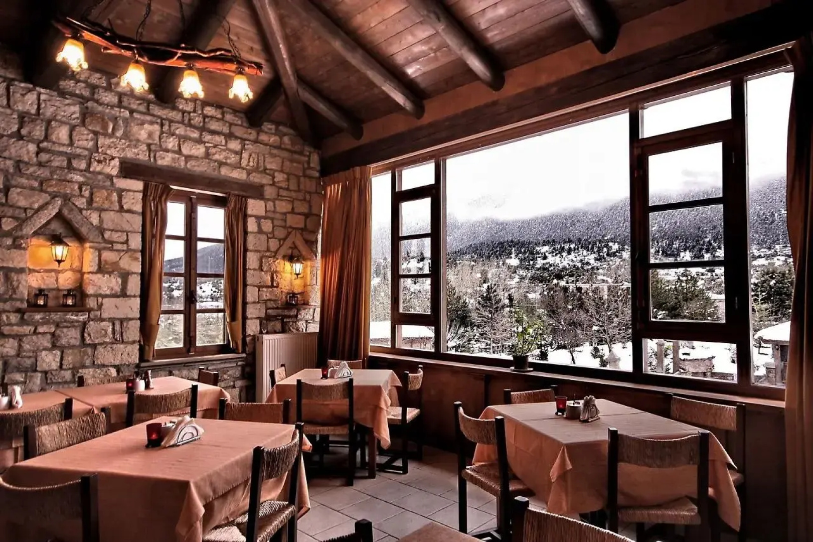 Vitina House Forest Resort