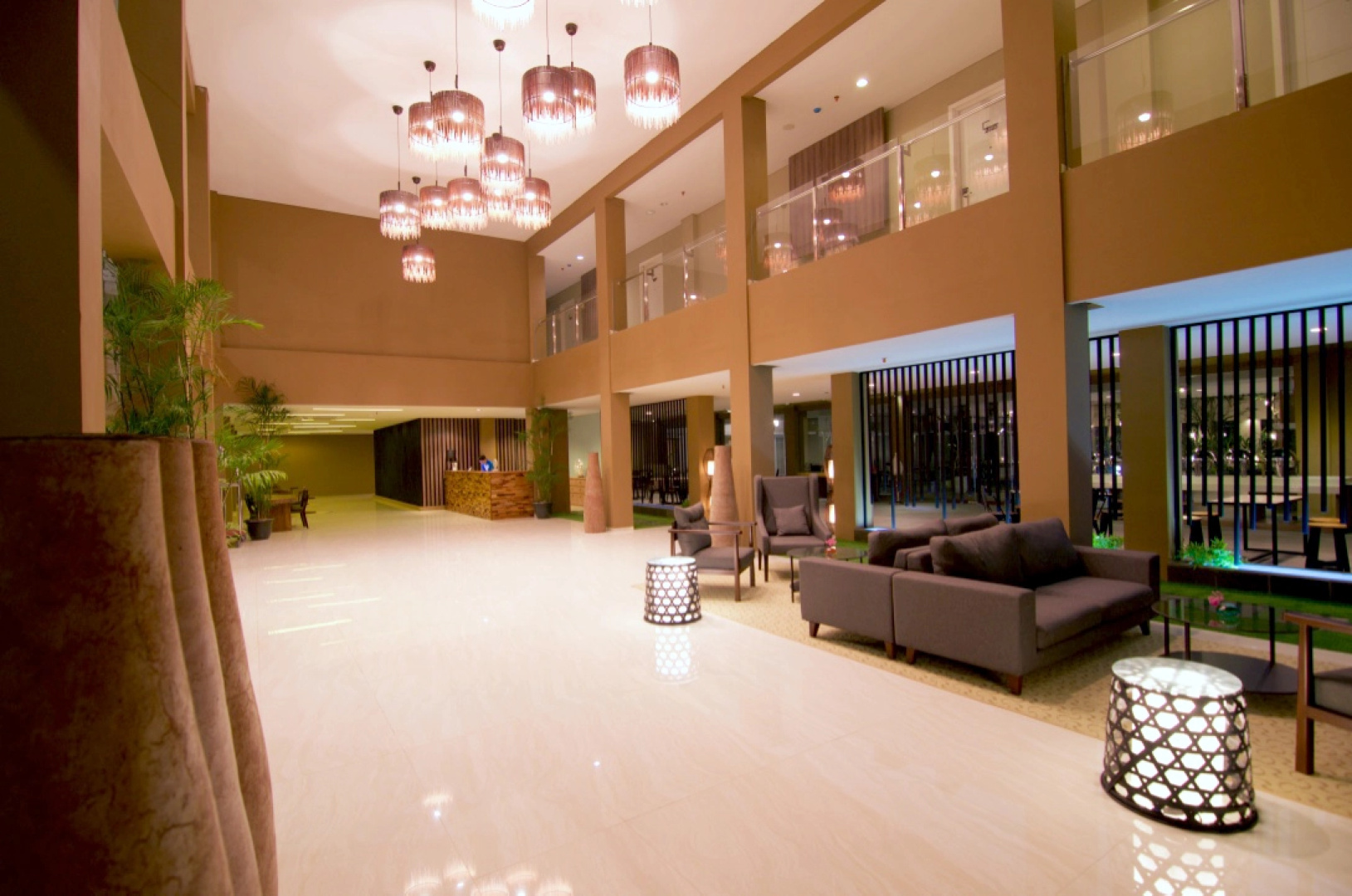 Front One Akshaya Hotel Karawang