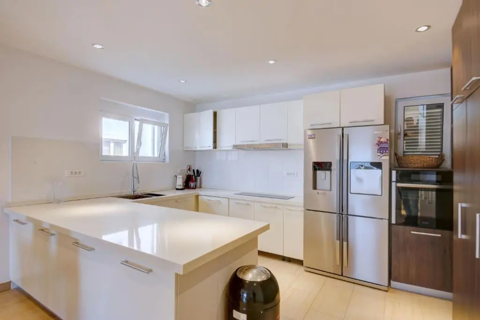 Fashion Beach Apartments