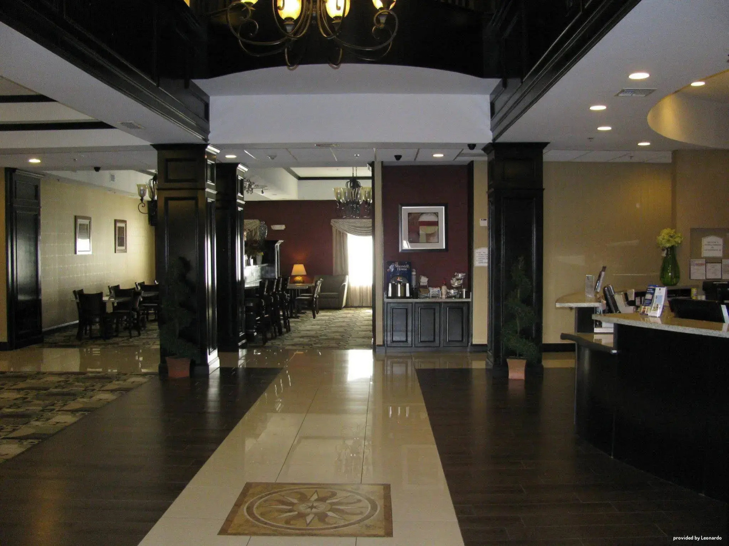 Red Roof Inn & Suites Longview