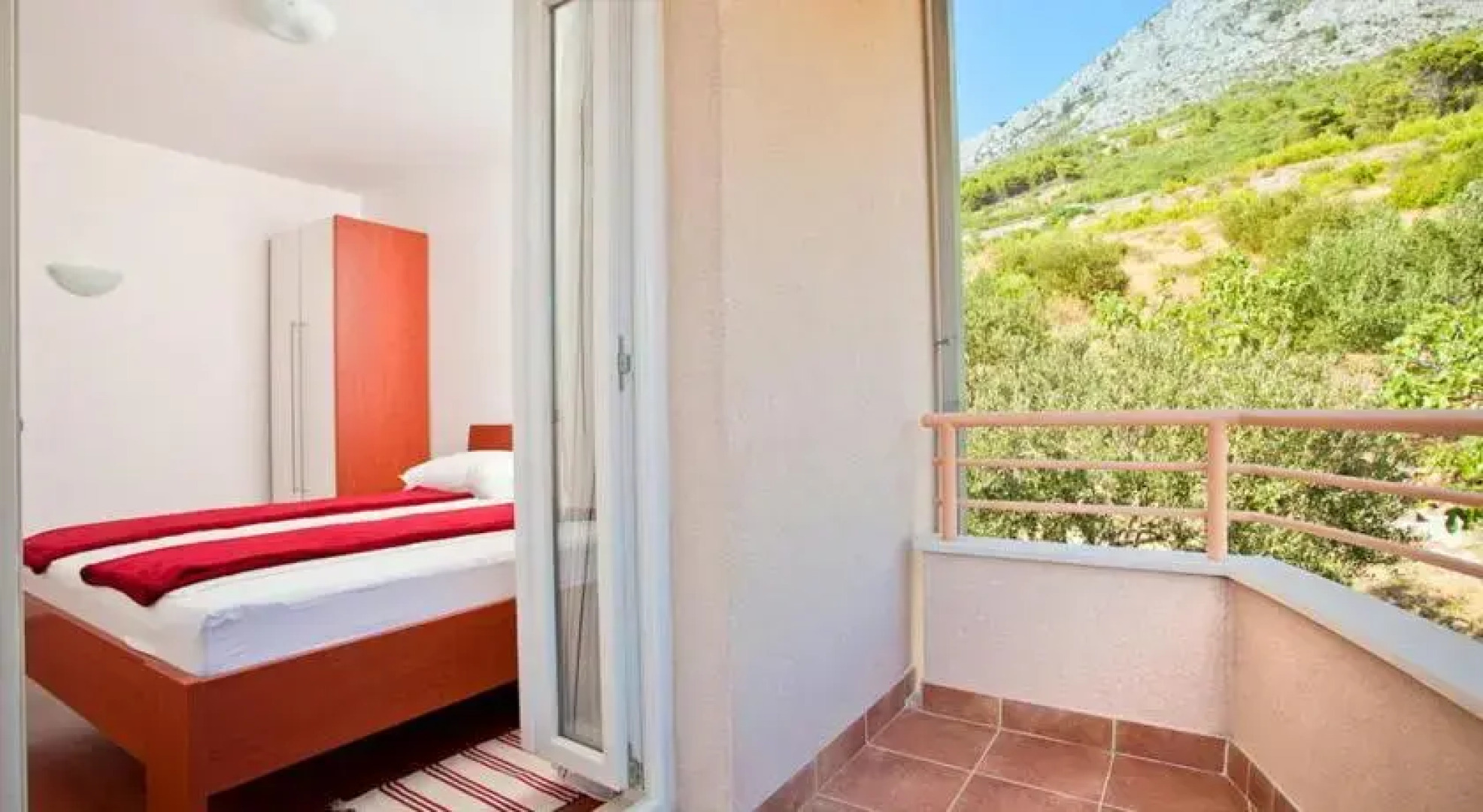 Sea-N-Sun Apartments