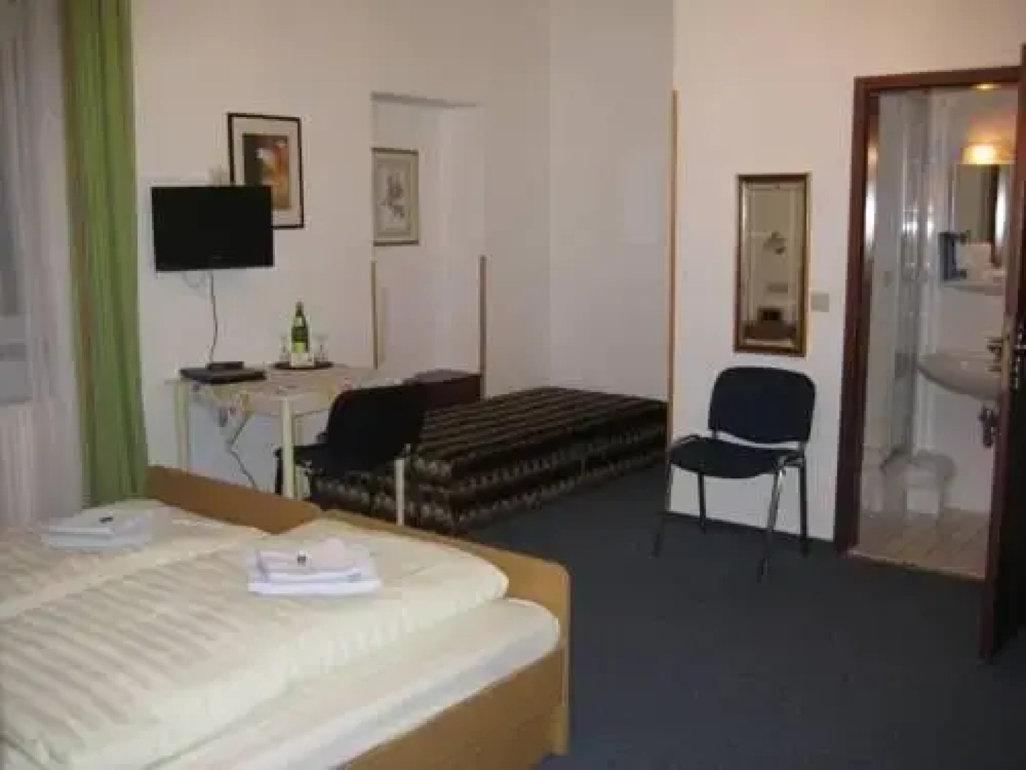 Komfort-Pension Haus Christel & Guesthouses