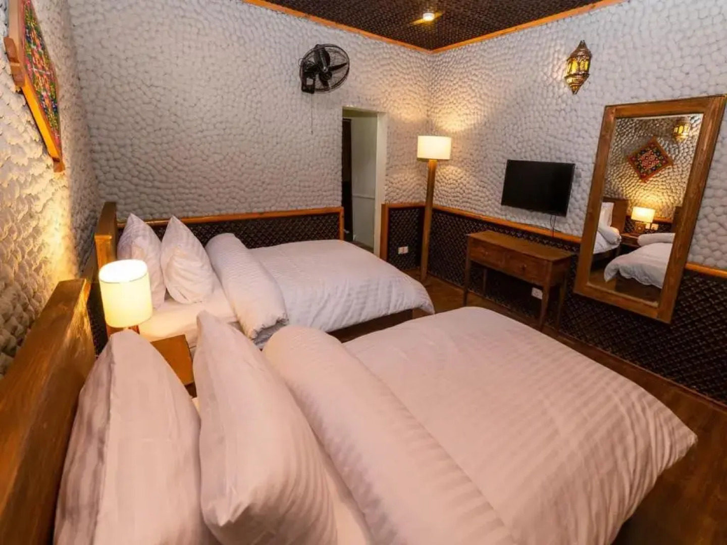 Roomy Daastaan Hotel, Karimabad Hunza