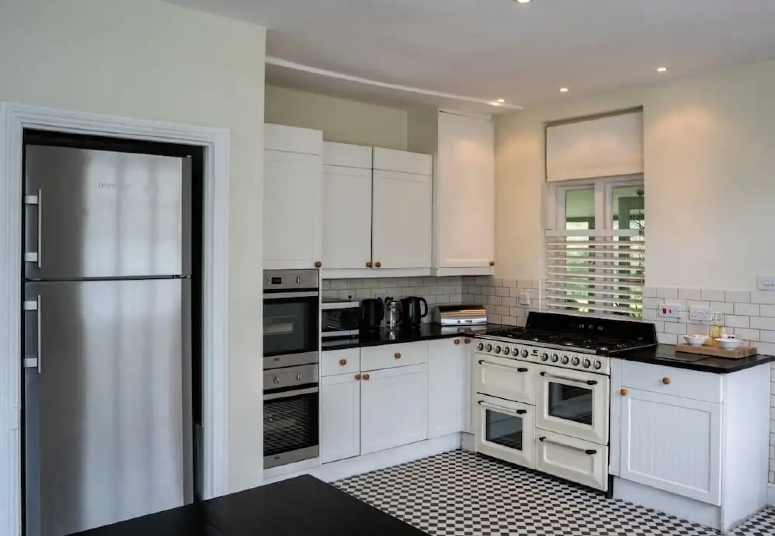 Captain's House / 9-bed Home on Osea Island, Essex