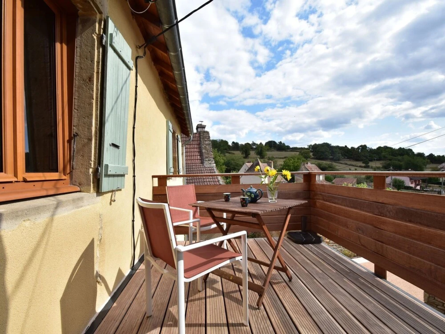 Cozy Holiday Home in Joncy with Valley View