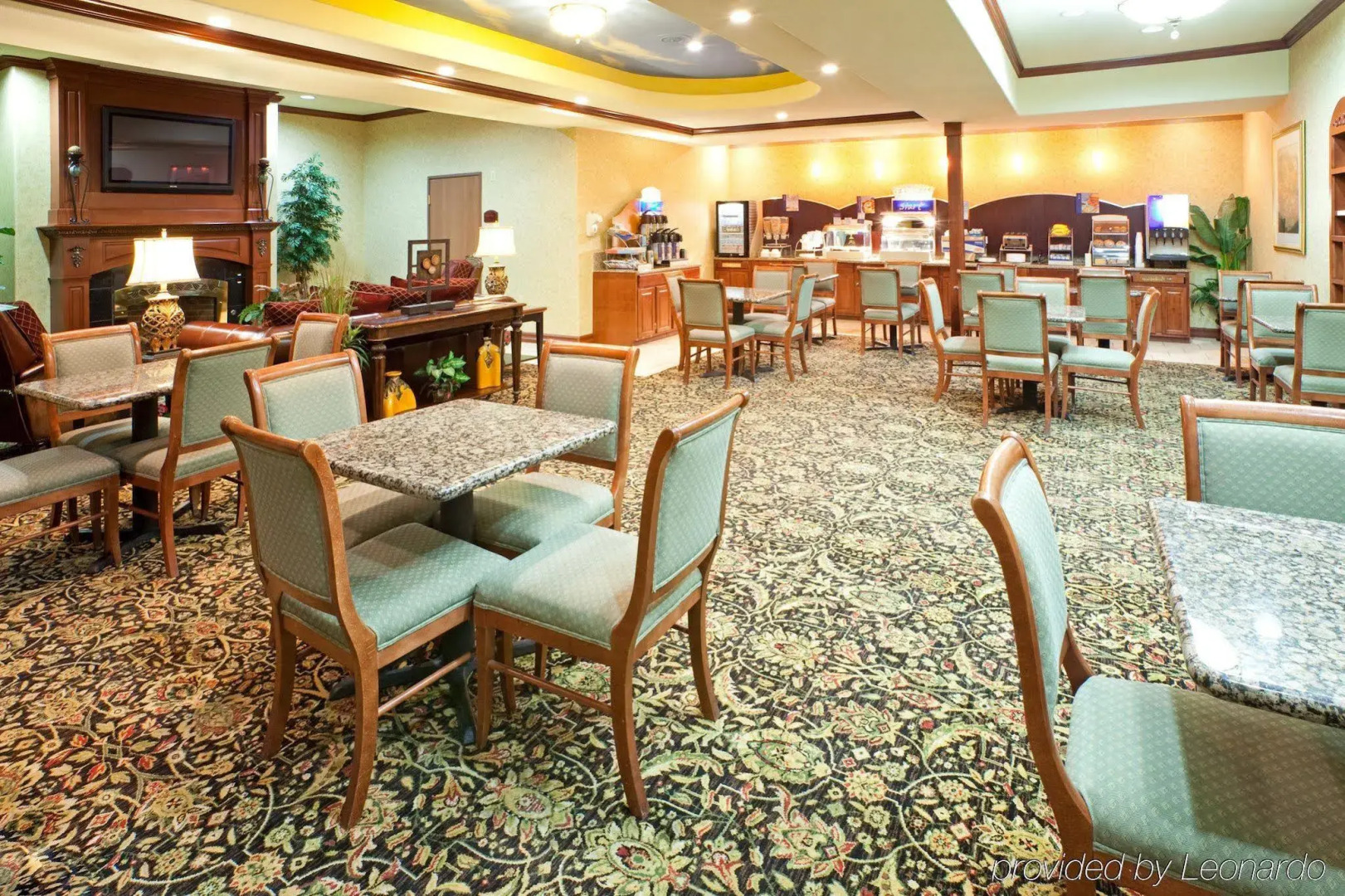 Holiday Inn Express & Suites Fort Worth - Fossil Creek by IHG