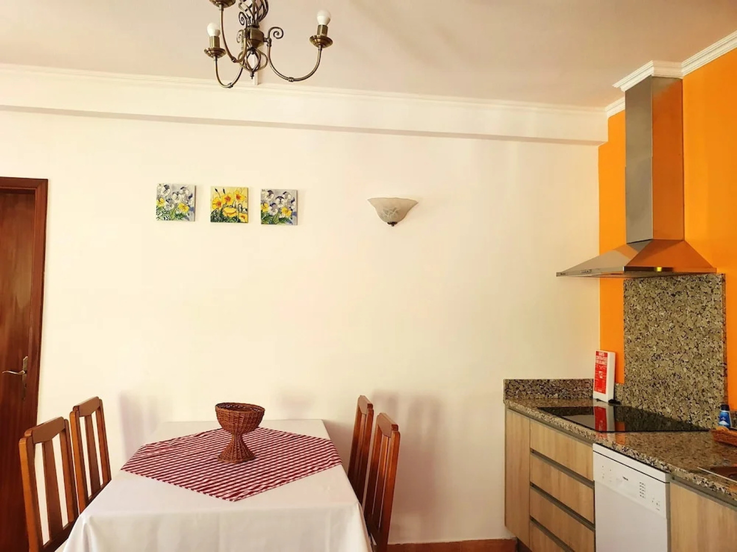 House With 2 Bedrooms in Camacha, With Wonderful Mountain View, Enclos