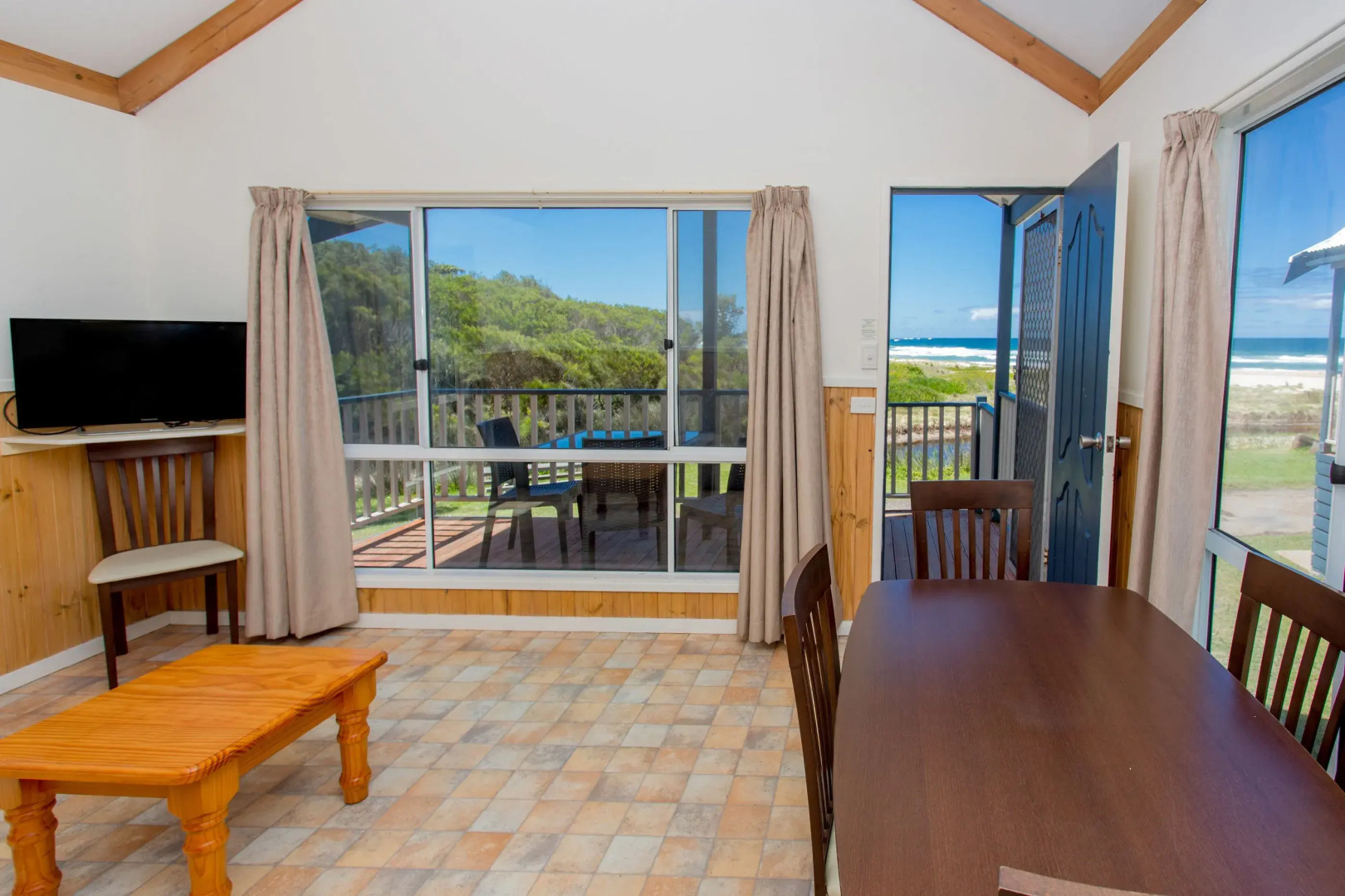 BIG4 Tasman Holiday Parks - Racecourse Beach