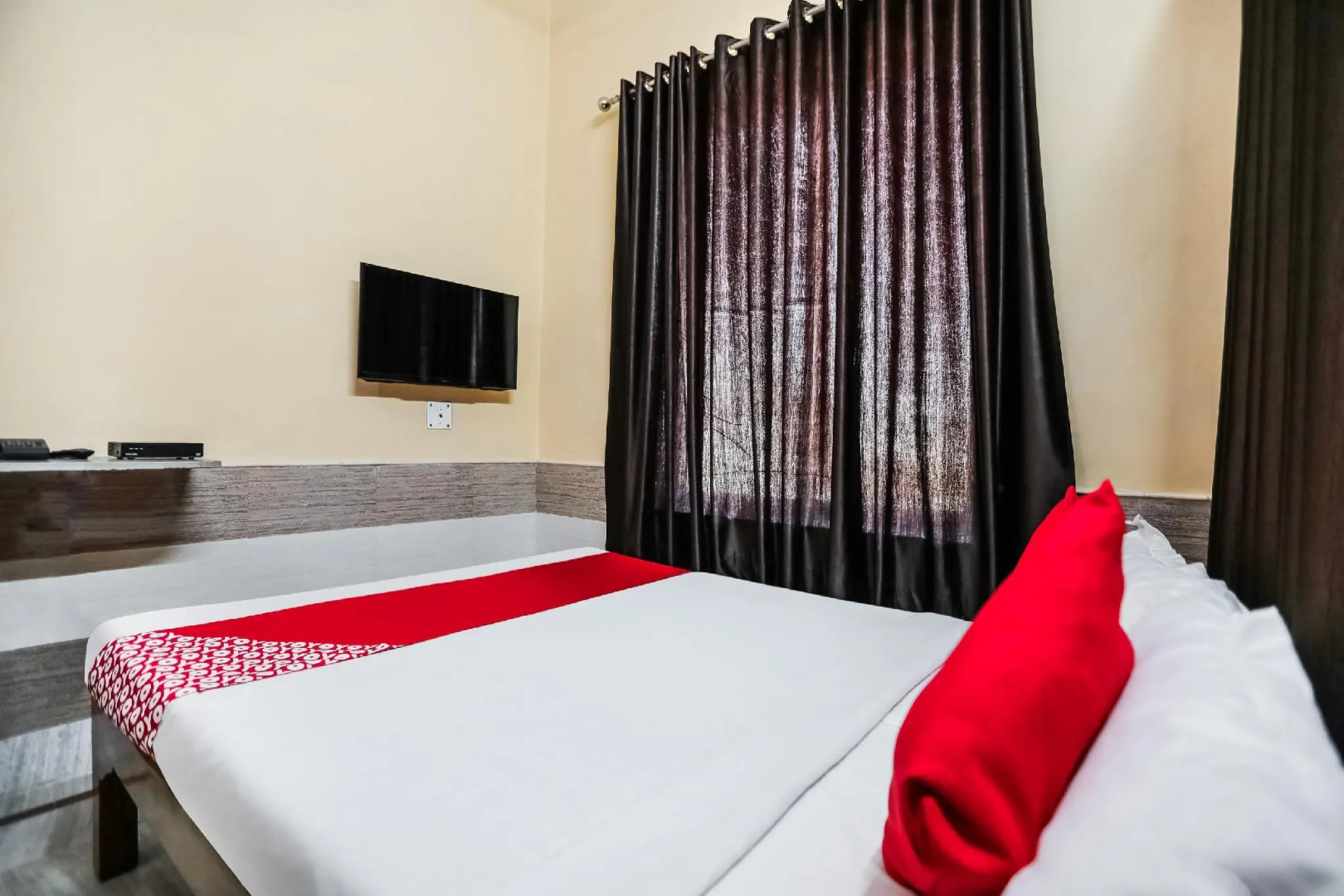 Hotel Shashi 2 By OYO Rooms