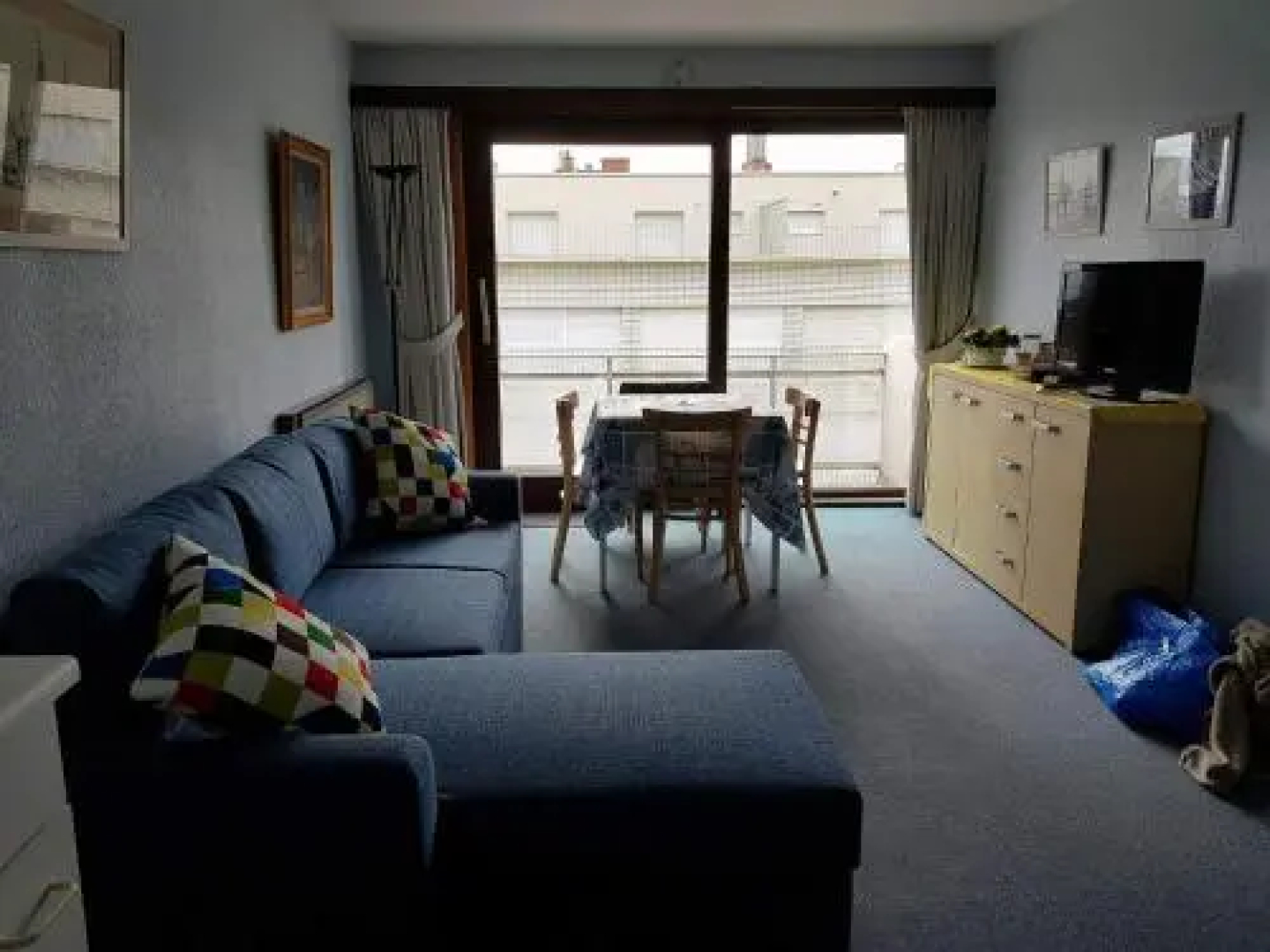 Zonnig Appartement met Zeezicht