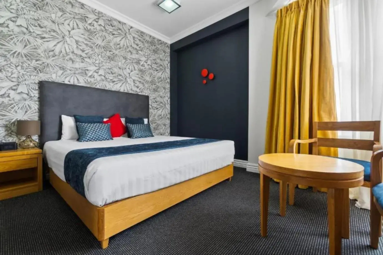 Ramada by Wyndham Hamilton City Center