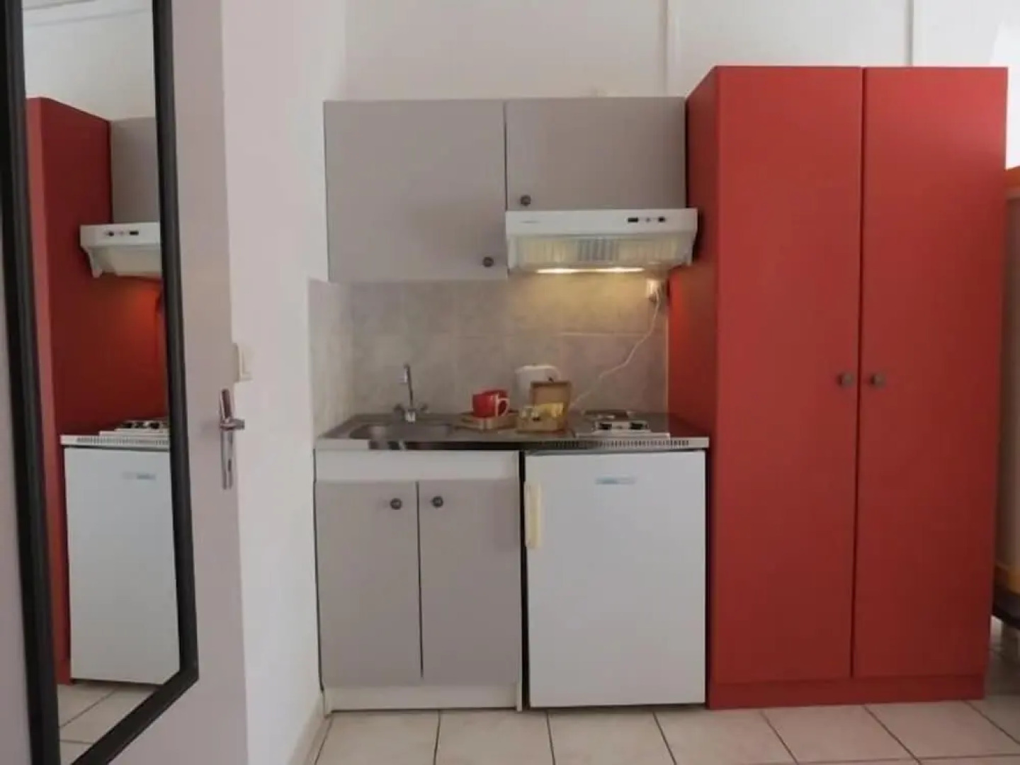 Cafe Restaurant Meuble de Tourisme