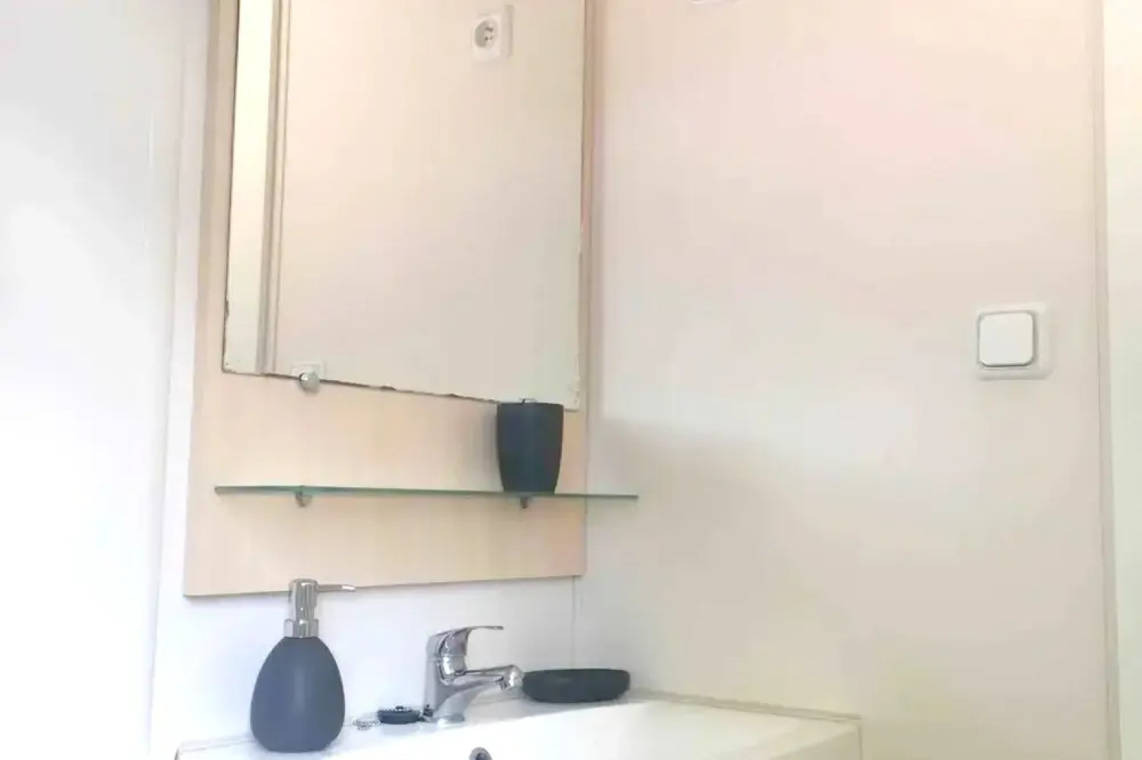 Property With 3 Bedrooms in Lattes, With Pool Access and Enclosed Garden - 7 km From the Beach