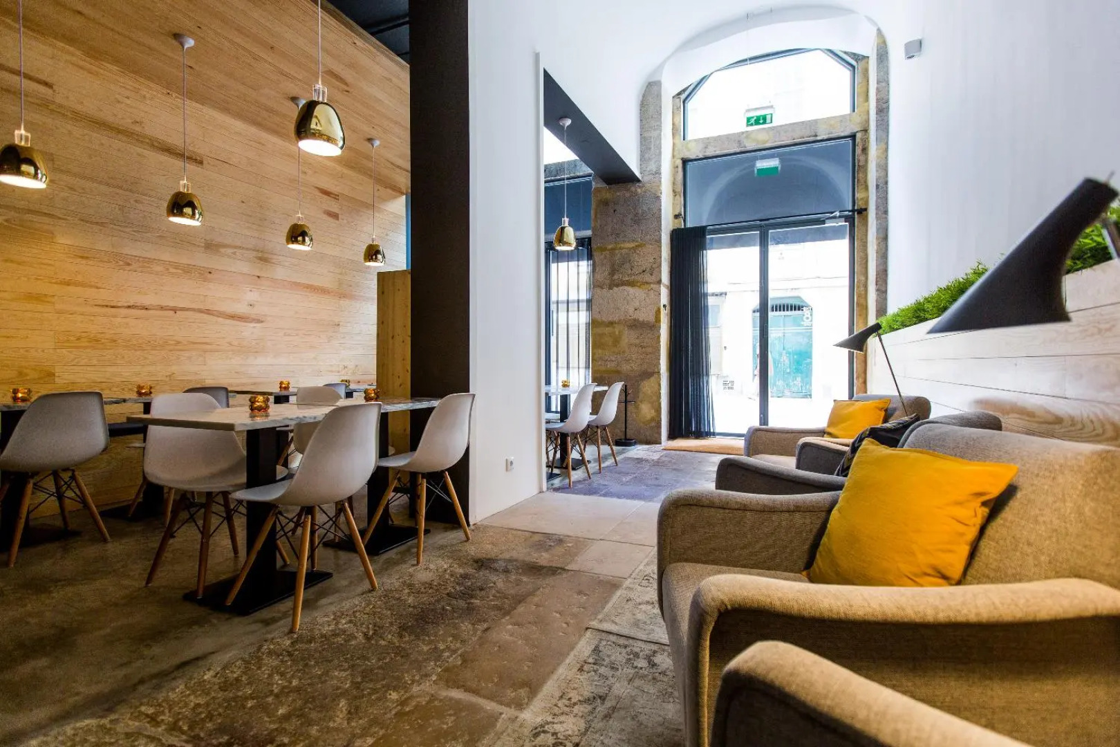 The 8 Downtown Suites