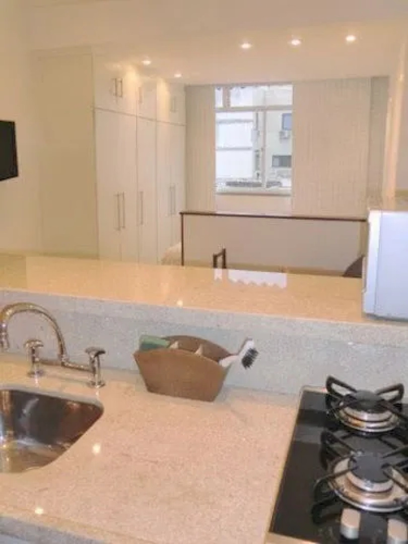 Studio Apartment in Leblon Near the Beach