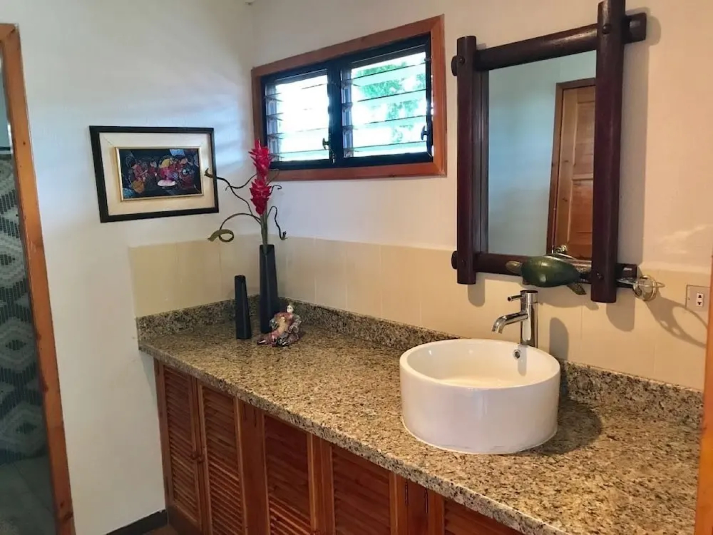 Beautiful Lake House Atitlan AT001