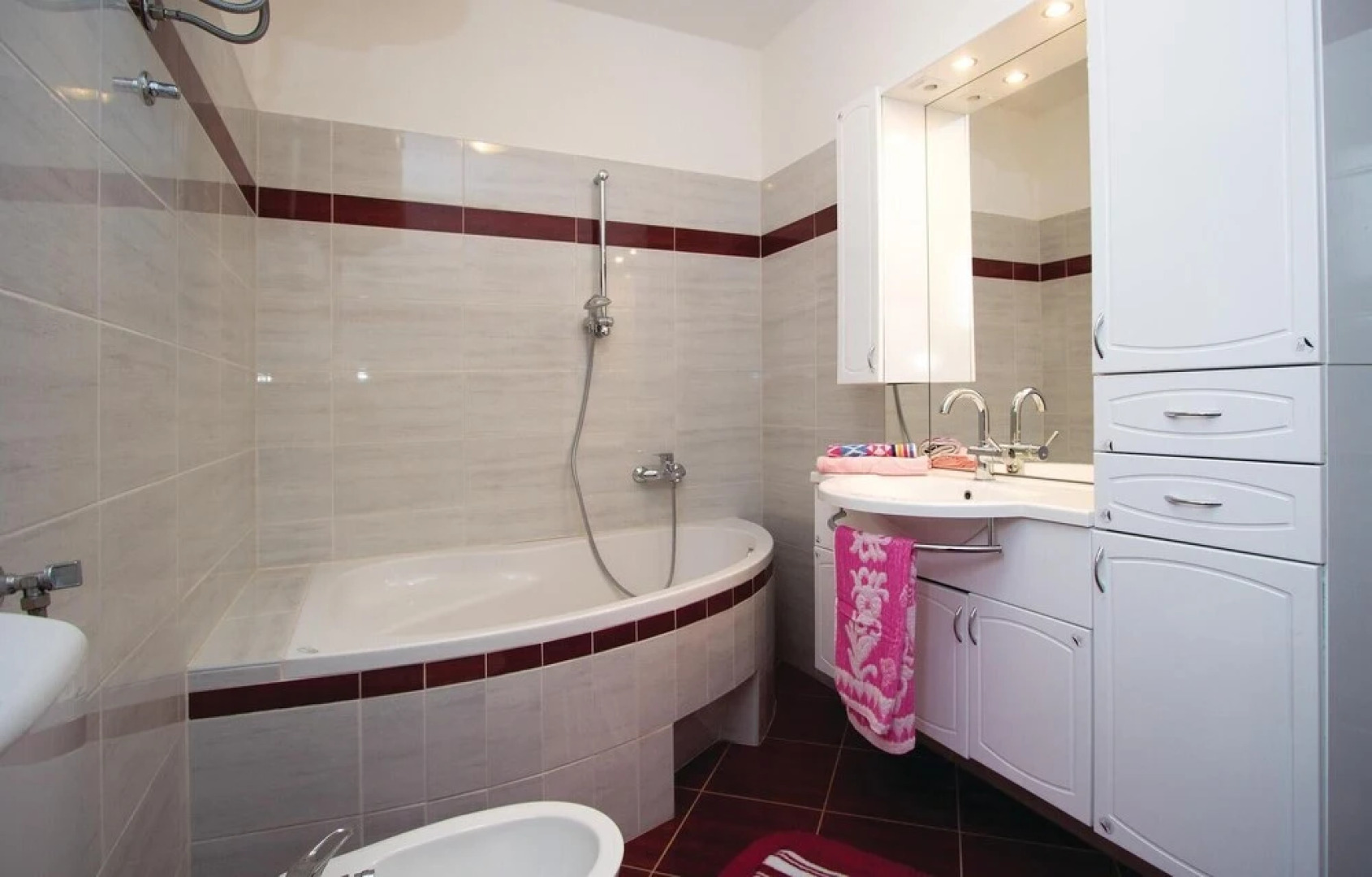 Amazing Home in Sarici With Wifi and 3 Bedrooms