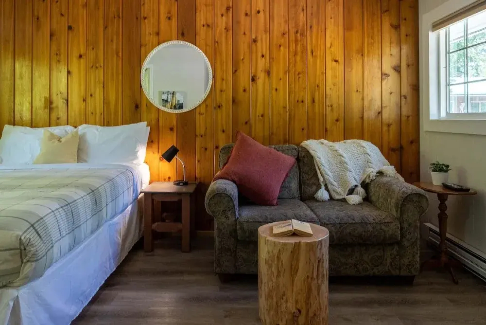 Barefoot Villas Room 2 Owl