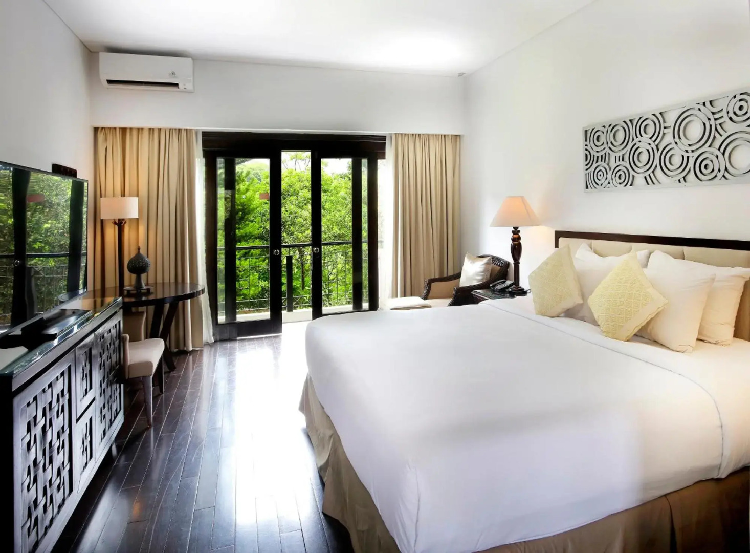 Lido Lake Resort By MNC Hotel