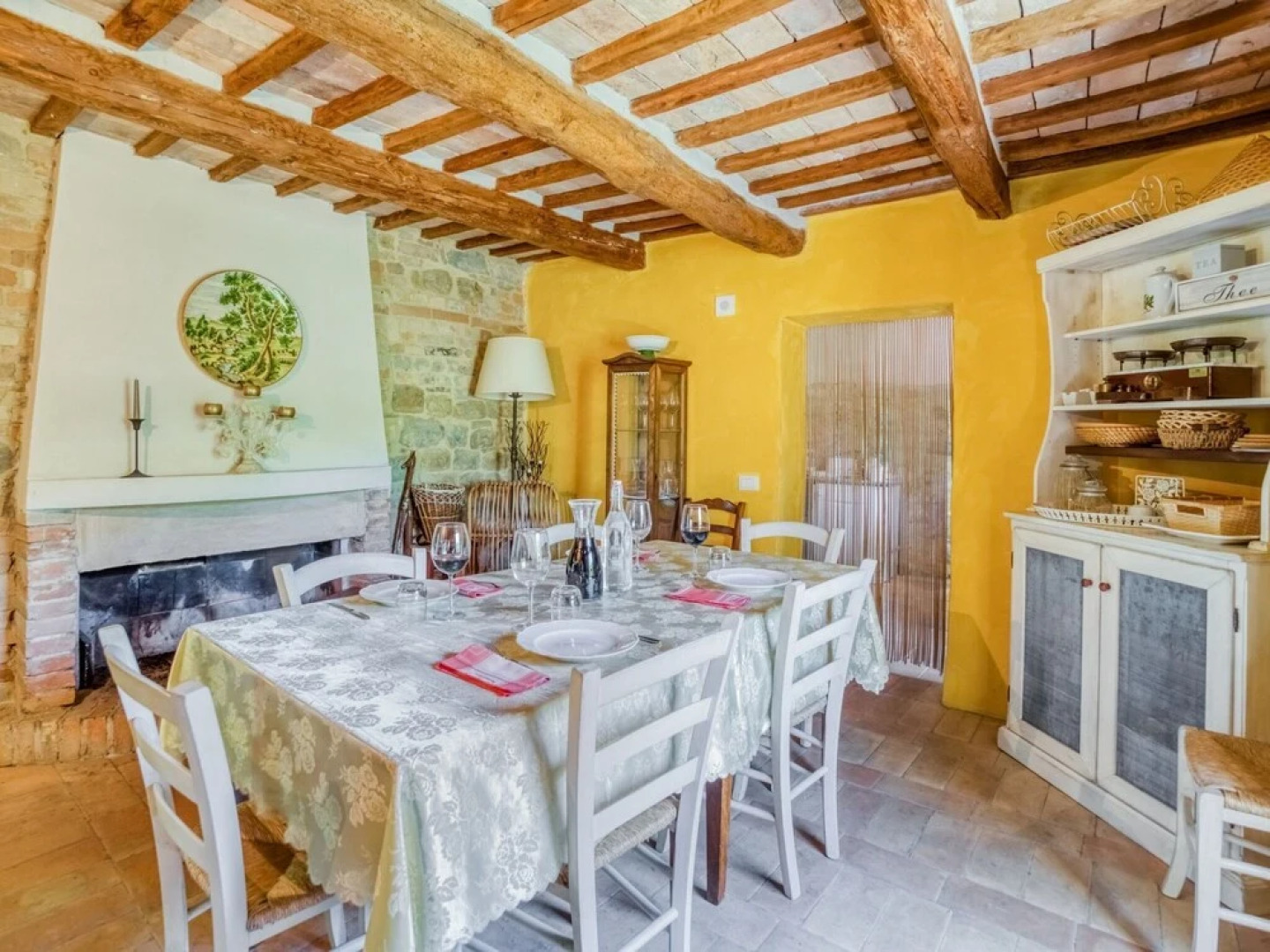 Lovely Holiday Home in Santa Vittoria In Matenano With Pool
