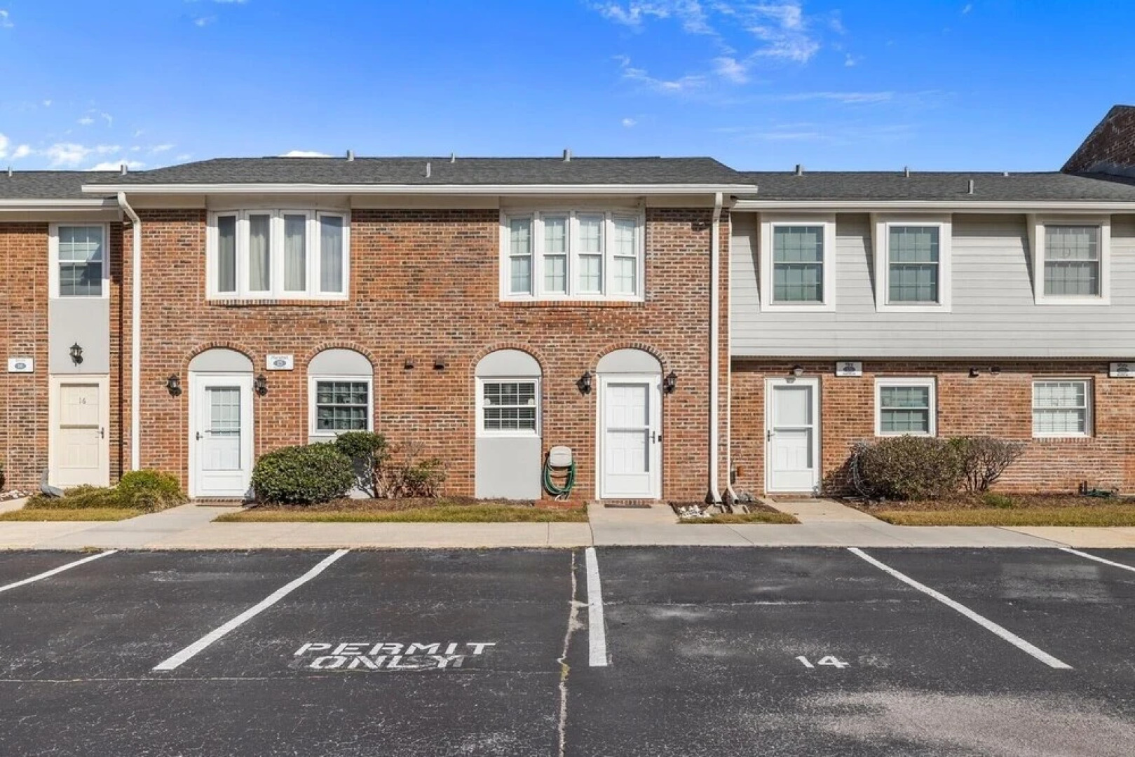 Sand Dollars & Sunshine 2 Bedroom Condo by Redawning