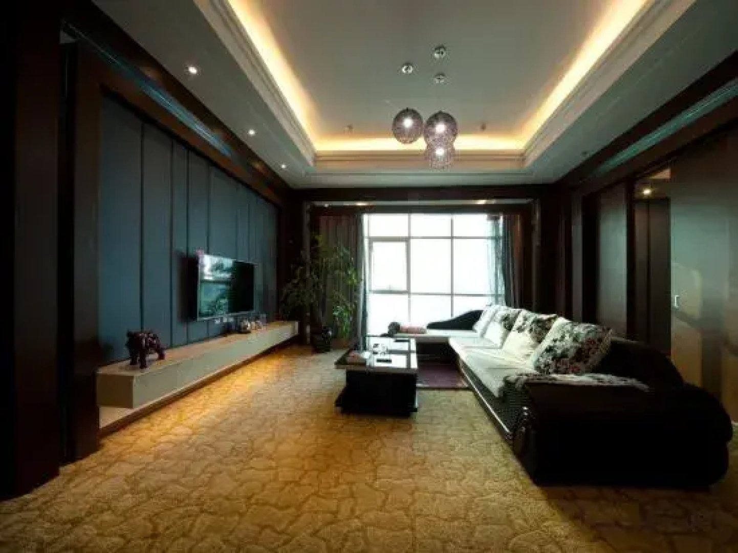 6+1 Chain Hotel Huaihua Railway Station