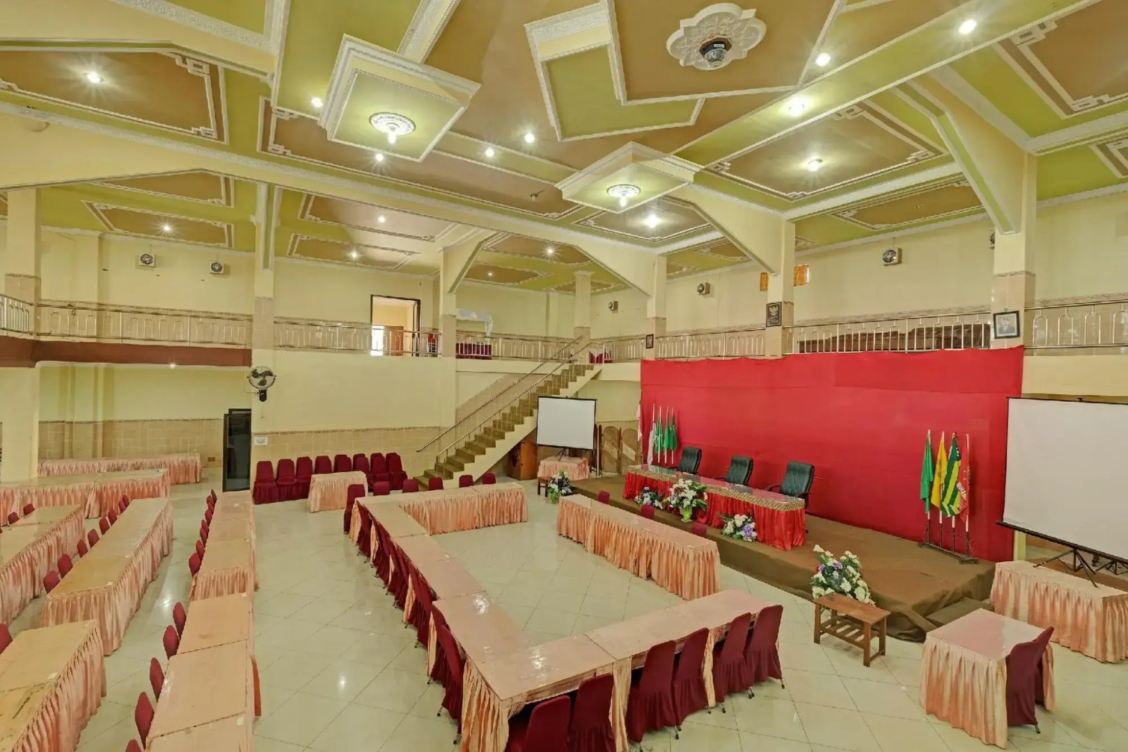 Collection O 91692 Hotel Citra Dewi 3 HillsNearUmbul Sidomukti