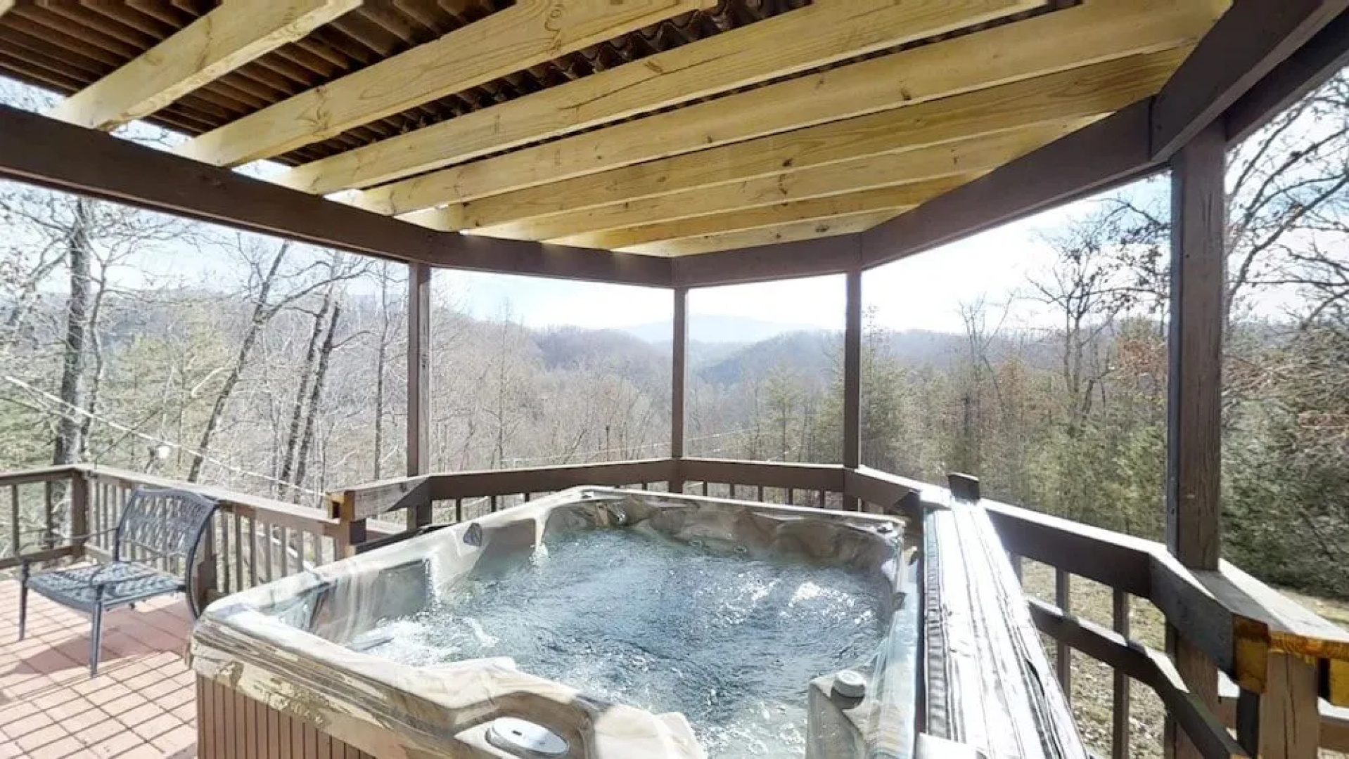 Enchanted Primrose 2 Bedroom Chalet by RedAwning