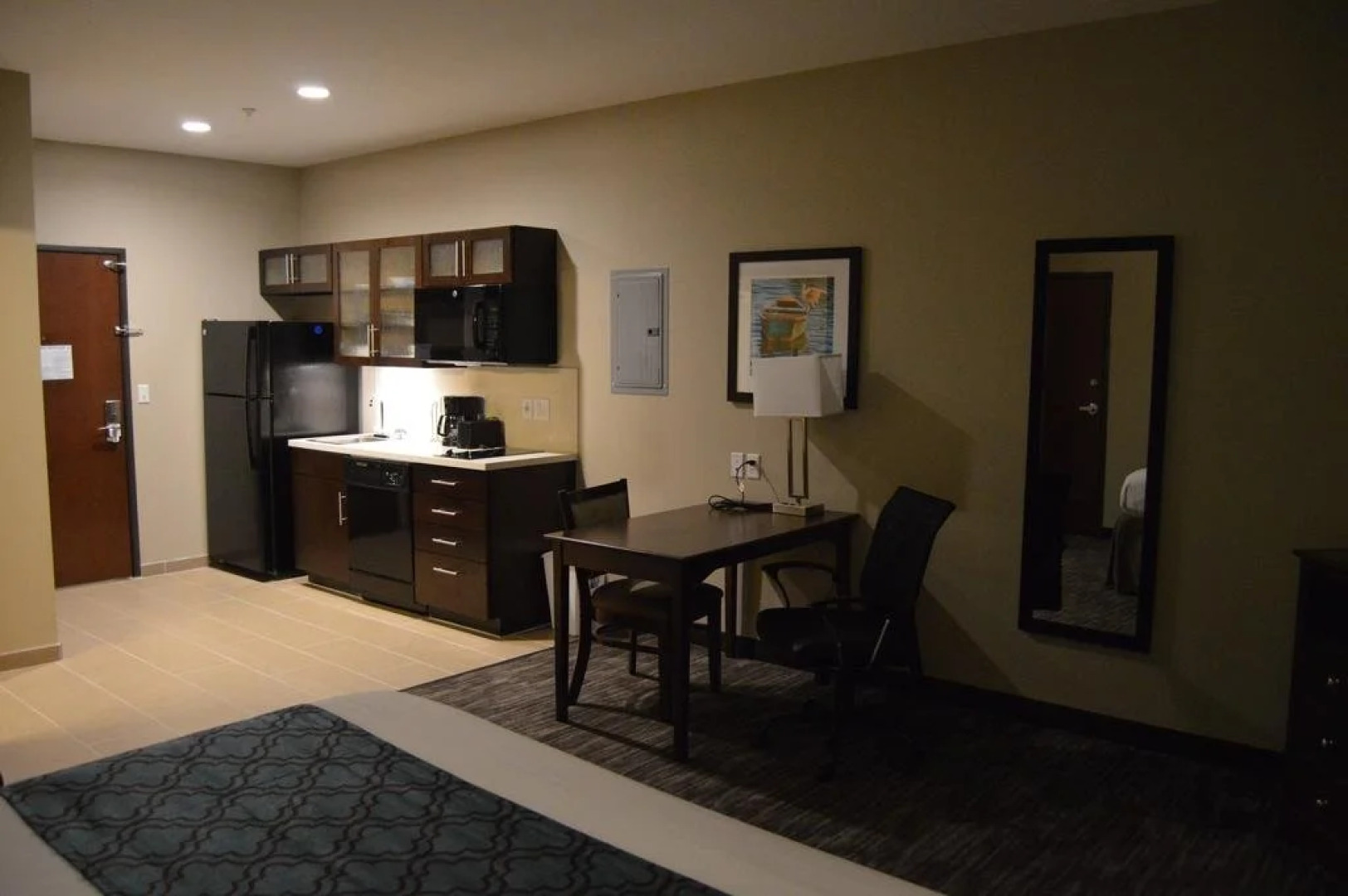 Heritage Place Hotel & Suites
