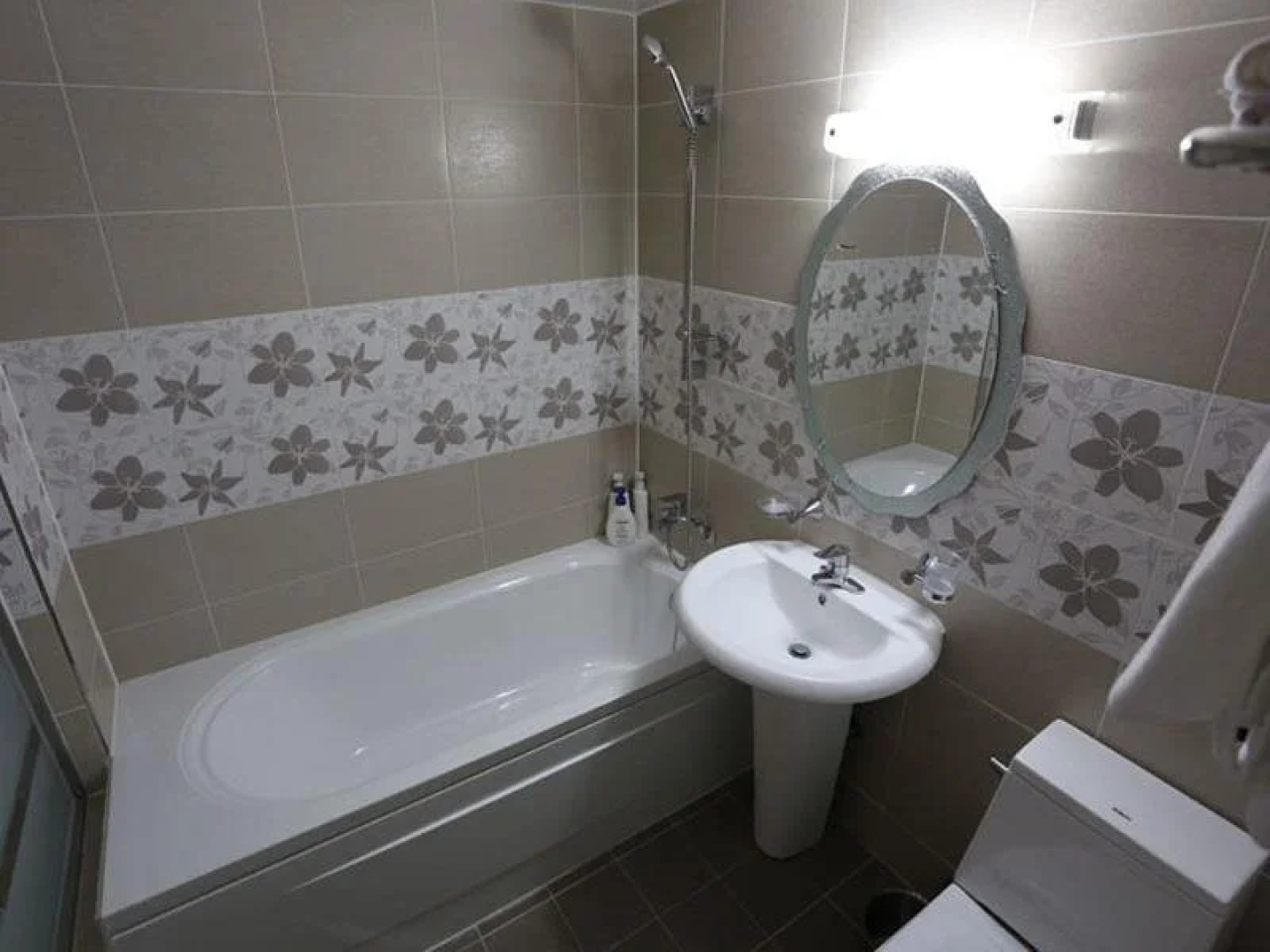 Goodstay Bandi Hotel