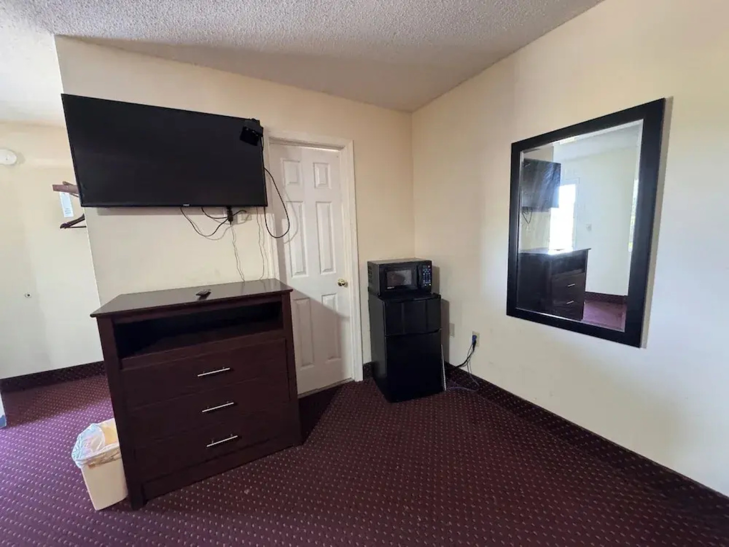 Whispering Pines by Hotel O Whitestone VA