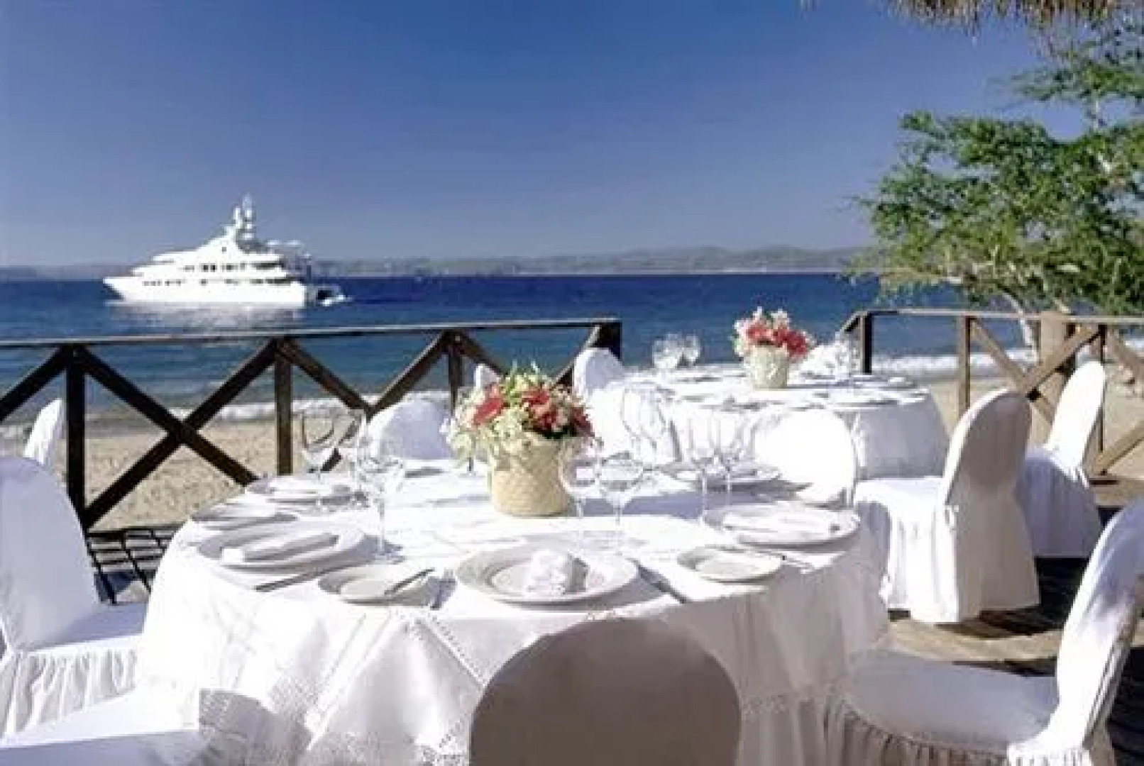 El Tamarindo Beach & Golf Resort