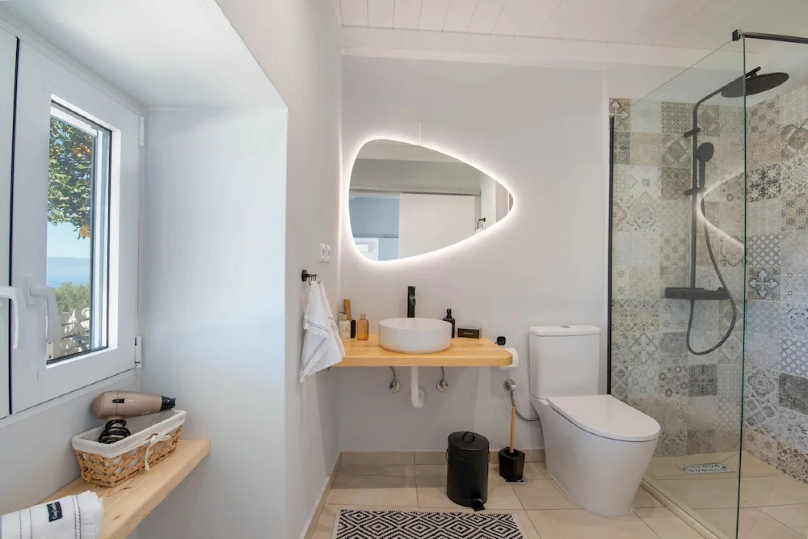 Paxos Couple House By Konnect