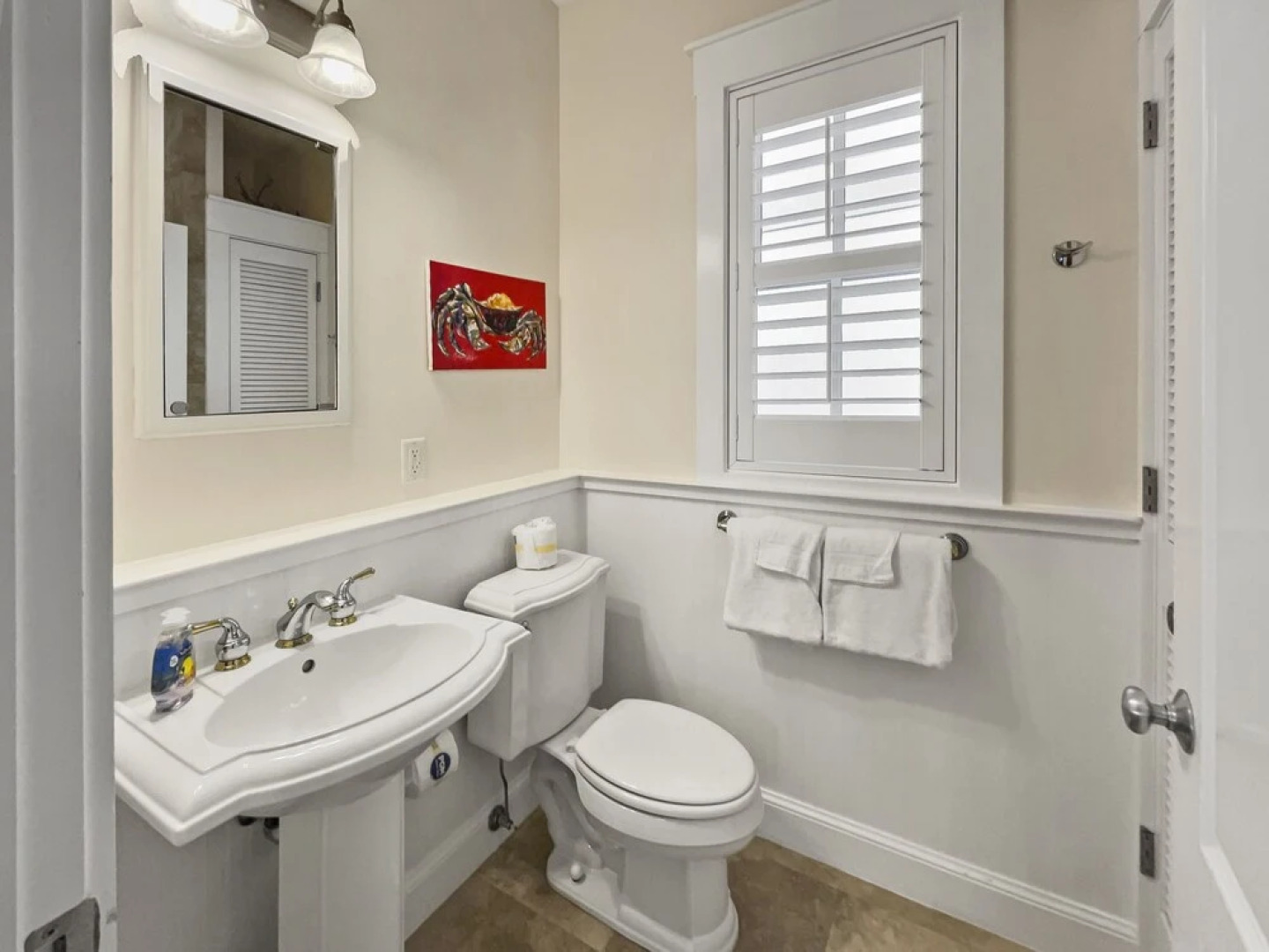 Mare E Sole 2 Bedroom Home by RedAwning