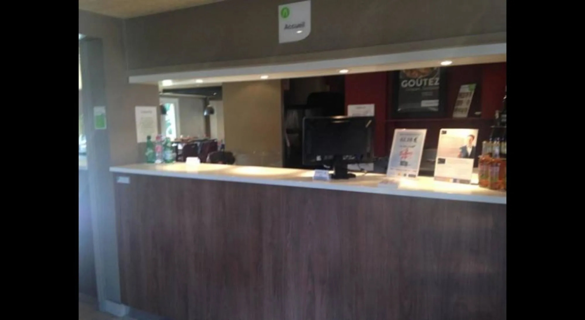 Kyriad Niort Est - La Crèche