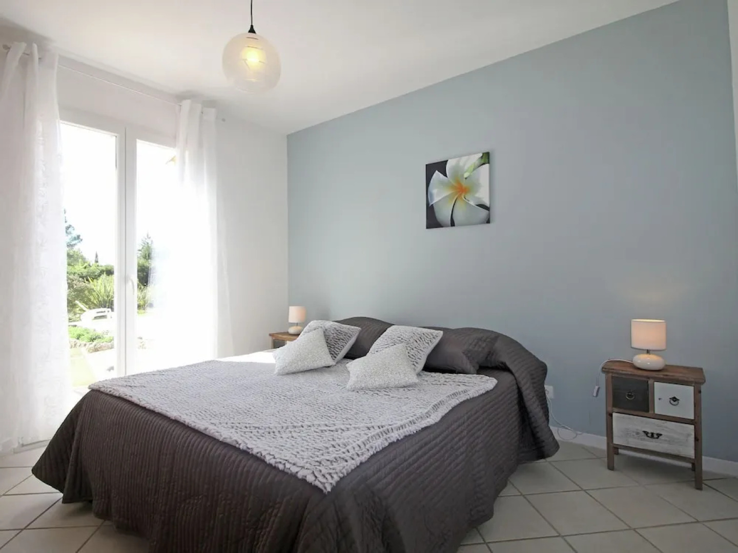 Detached Villa With Private Pool and Beautiful Garden, 25km From sea and Beach