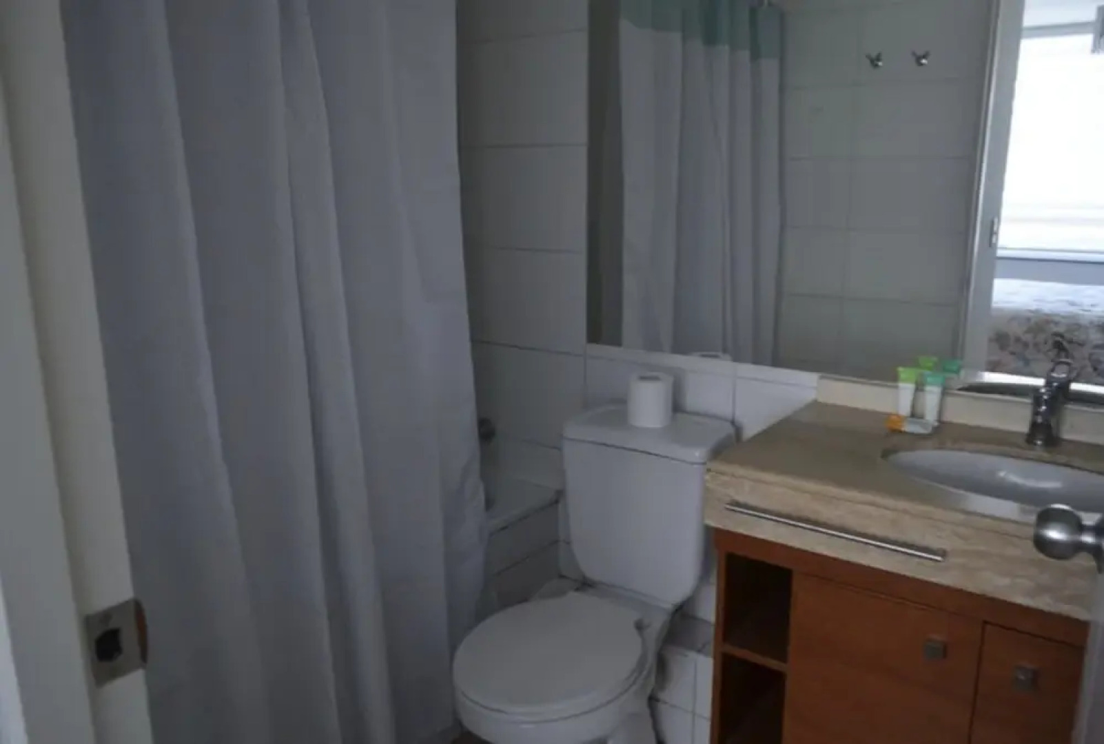 445 Obispo Hipolito salas