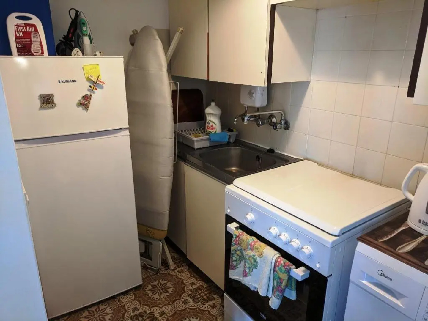 FANTASTIC 1 BED APARTMENT BY THE SEA OPPOSITE 4 SEASONS Limassol