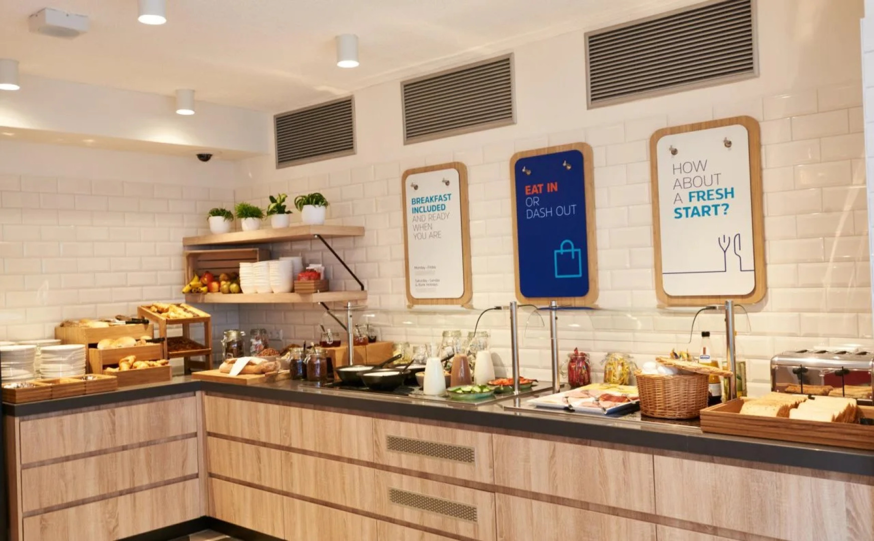 Holiday Inn Express Amsterdam - City Hall by IHG